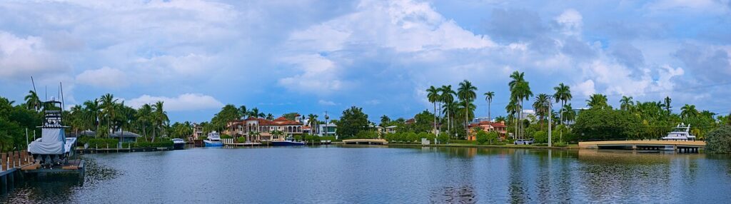 Fort Lauderdale Royal Palm Drive Canal.jpg
